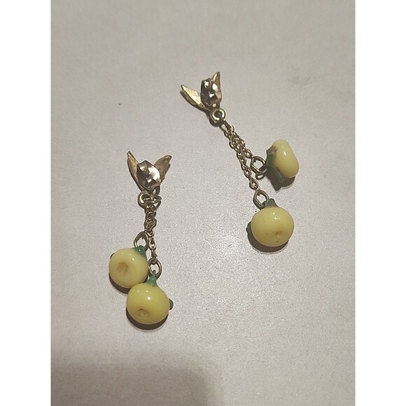 Vintage Glass Lemon Earrings Dangling Pierced Fruit Jewelry Retro - Picture 2 of 6
